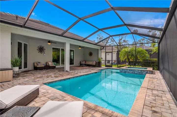 14985 Blue Bay Cir, Fort Myers, Florida 33913