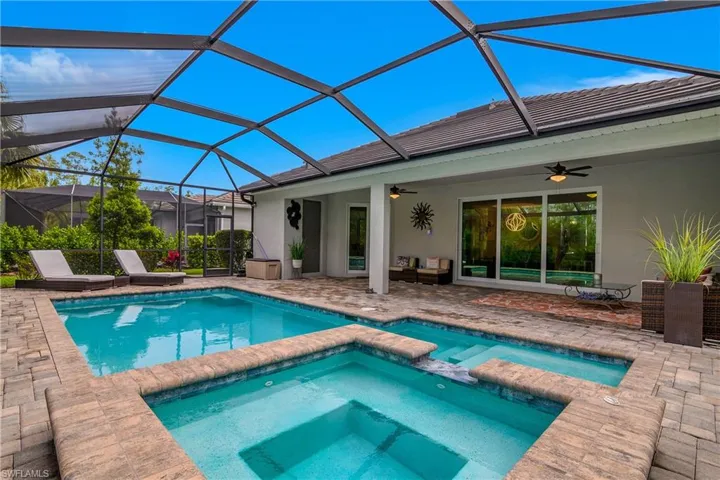 14985 Blue Bay Cir, Fort Myers, Florida 33913