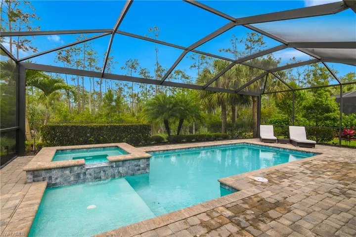14985 Blue Bay Cir, Fort Myers, Florida 33913