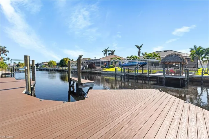 Large Composite Dock with Entertaining Space & a Boat Slip