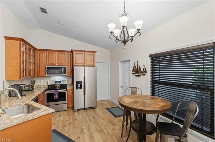 Open Kitchen with Breakfast Nook