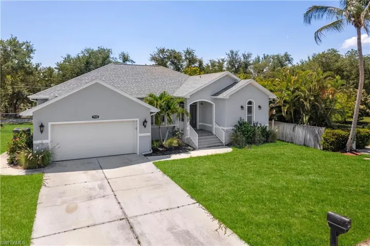 7930  Sandel Wood W CIR, Fort Myers, FL 33908