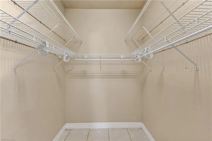 7930  Sandel Wood W CIR, Fort Myers, FL 33908