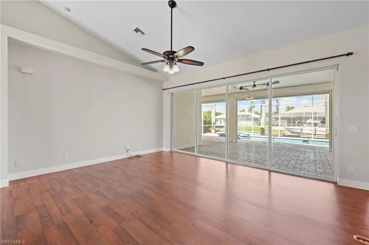 2507 SE 22nd CT, CAPE CORAL FL 33904
