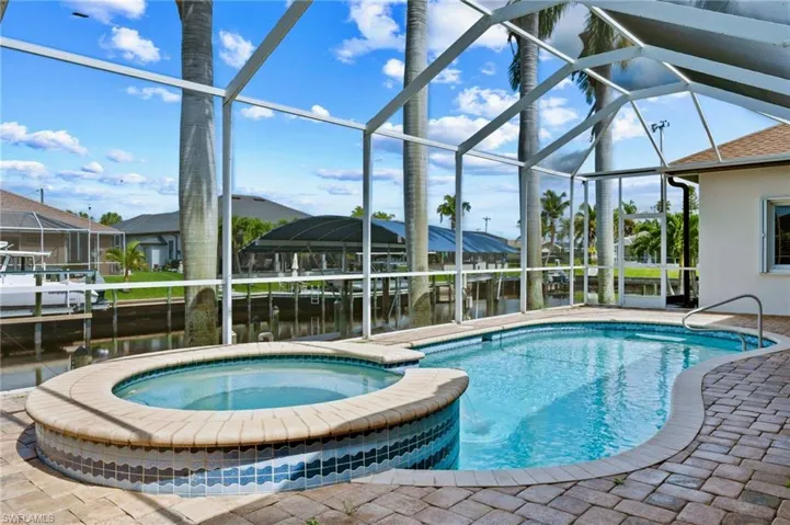 2507 SE 22nd CT, CAPE CORAL FL 33904