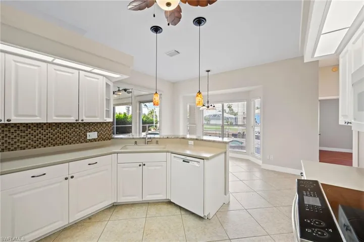 2507 SE 22nd CT, CAPE CORAL FL 33904