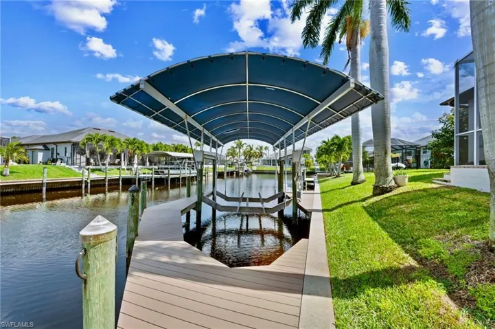 16k Boat Lift with Canopy and Composite Decking
