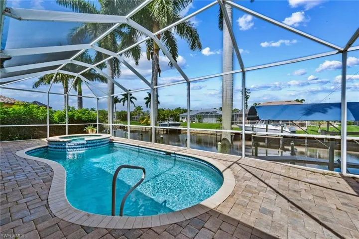 2507 SE 22nd CT, CAPE CORAL FL 33904