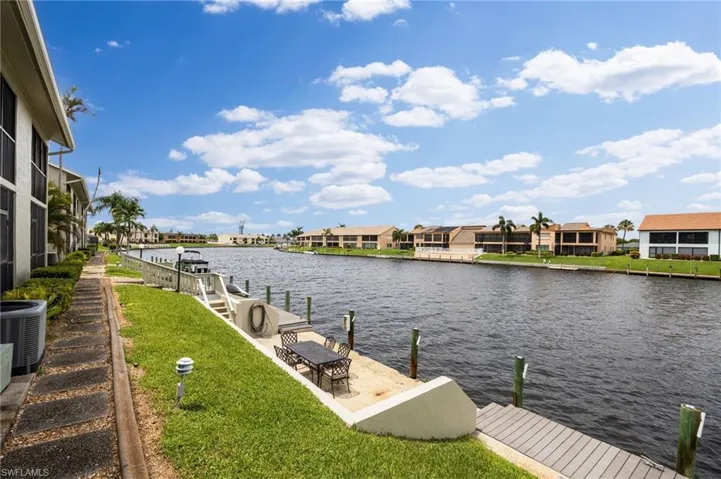 3813 Se 11th Pl 1214, Cape Coral, Florida 33904