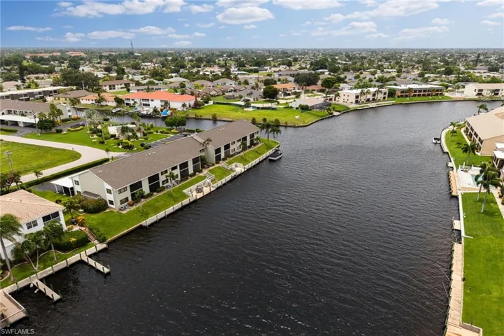 3813 Se 11th Pl 1214, Cape Coral, Florida 33904