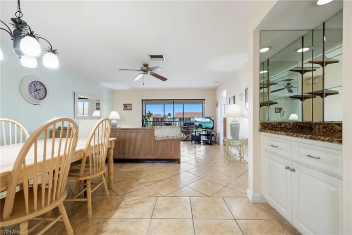 3813 Se 11th Pl 1214, Cape Coral, Florida 33904