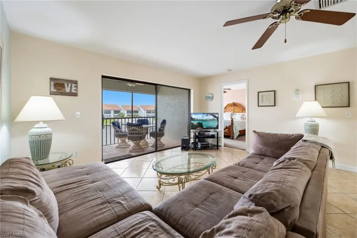3813 Se 11th Pl 1214, Cape Coral, Florida 33904