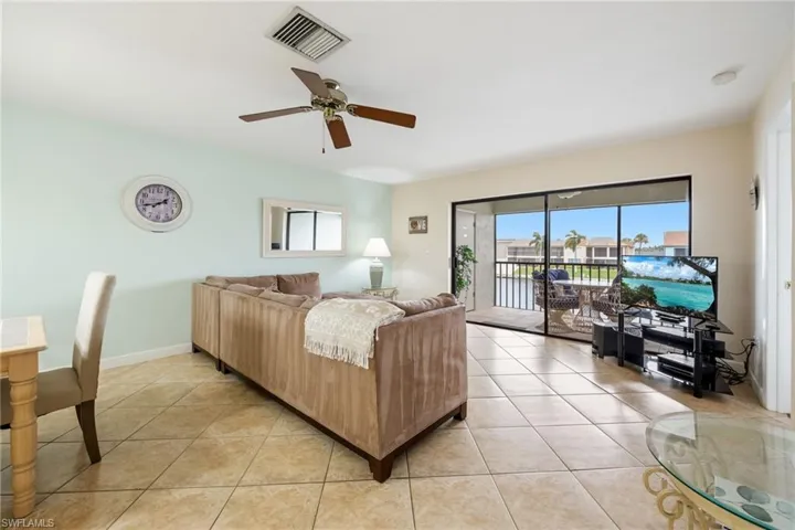 3813 Se 11th Pl 1214, Cape Coral, Florida 33904