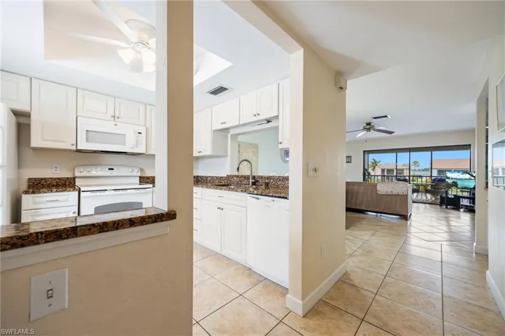 3813 Se 11th Pl 1214, Cape Coral, Florida 33904