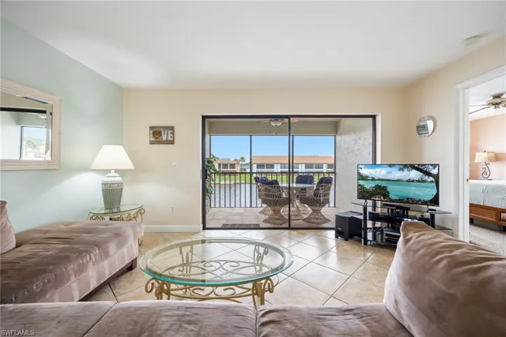 3813 Se 11th Pl 1214, Cape Coral, Florida 33904