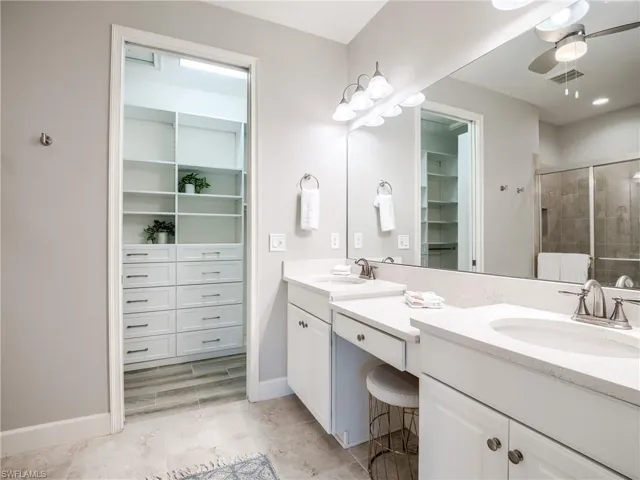 Primary with Custom Closet bult-ins