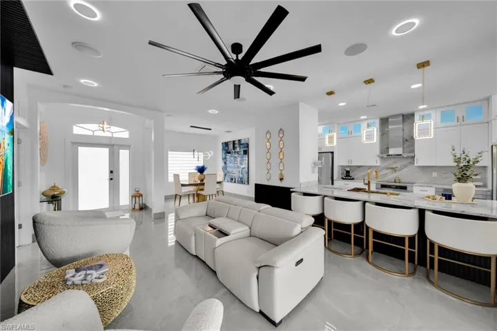 1002 Ne 2nd Ave, Cape Coral, Florida 33909
