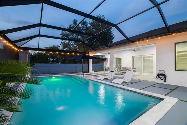 1002 Ne 2nd Ave, Cape Coral, Florida 33909