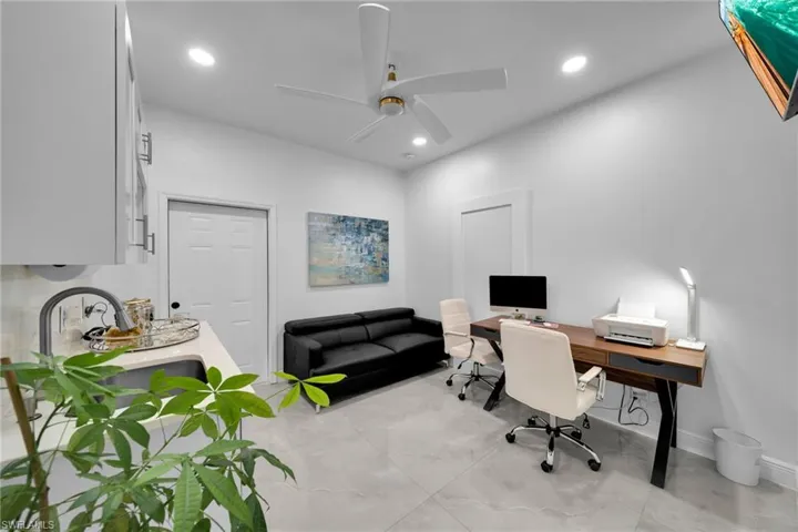 1002 Ne 2nd Ave, Cape Coral, Florida 33909