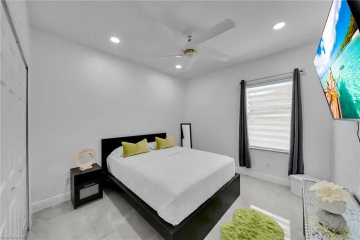 1002 Ne 2nd Ave, Cape Coral, Florida 33909