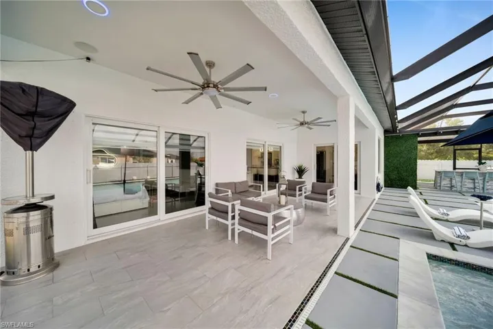 1002 Ne 2nd Ave, Cape Coral, Florida 33909