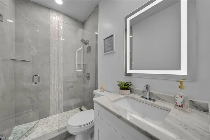 1002 Ne 2nd Ave, Cape Coral, Florida 33909