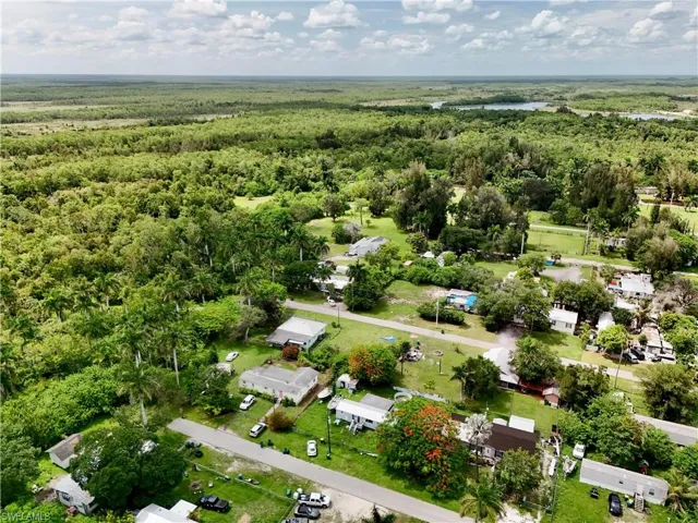 238 Old Train Ln, Other, Florida 34137