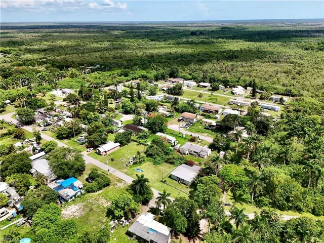 238 Old Train Ln, Other, Florida 34137