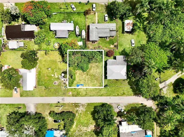 238 Old Train Ln, Other, Florida 34137