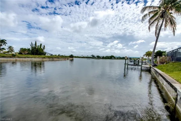 205 Sw 8th St, Cape Coral, Florida 33991