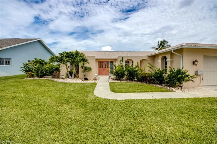 205 Sw 8th St, Cape Coral, Florida 33991