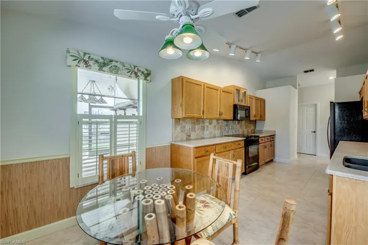 205 Sw 8th St, Cape Coral, Florida 33991