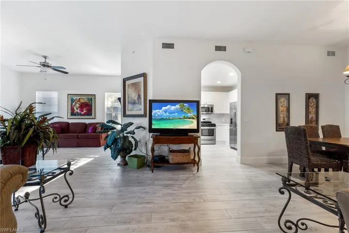 9079 Cascada Way 102, Naples, Florida 34114