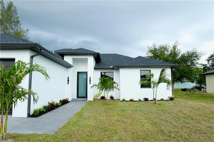 3023 Sw 15th Ave, Cape Coral, Florida 33914