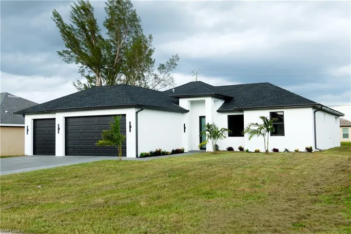 3023 Sw 15th Ave, Cape Coral, Florida 33914