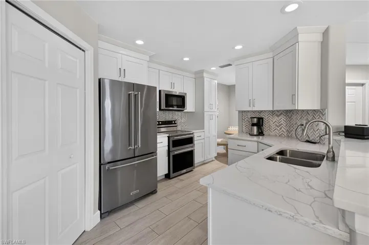 9110 Southmont Cv 101, Fort Myers, Florida 33908