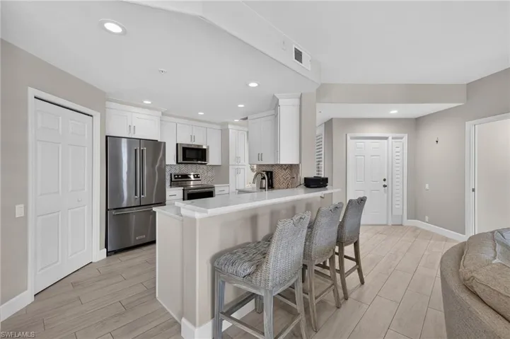 9110 Southmont Cv 101, Fort Myers, Florida 33908
