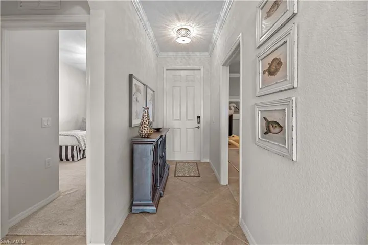 9830  Giaveno  CIR, Naples, FL 34113