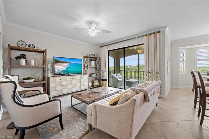 9830  Giaveno  CIR, Naples, FL 34113