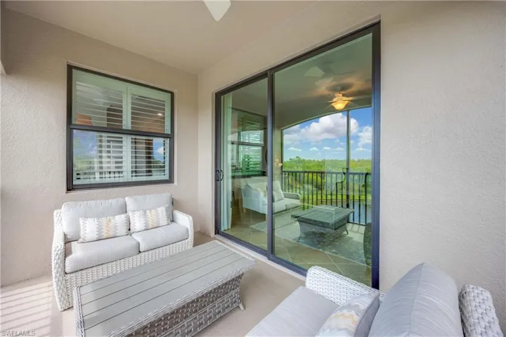 9830  Giaveno  CIR, Naples, FL 34113