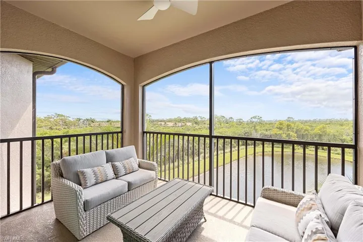 9830  Giaveno  CIR, Naples, FL 34113
