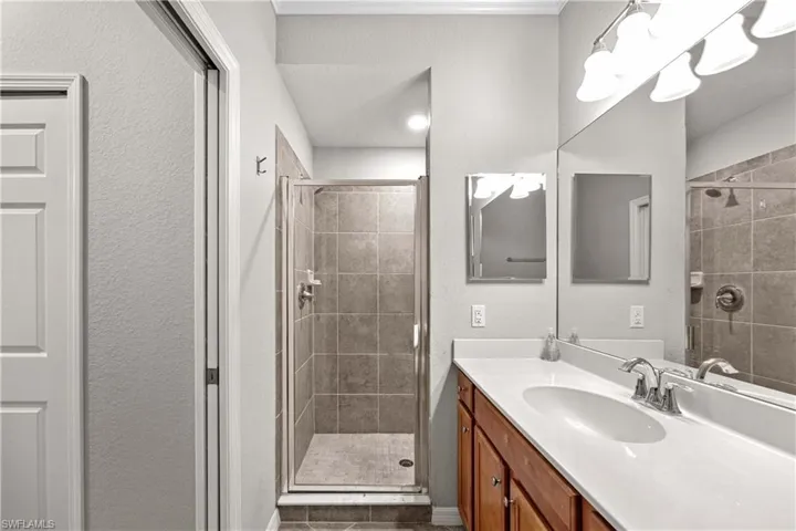 9830  Giaveno  CIR, Naples, FL 34113