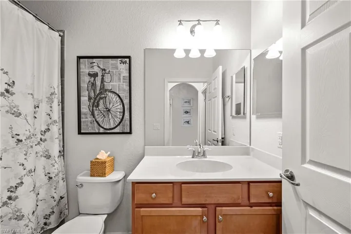 9830  Giaveno  CIR, Naples, FL 34113