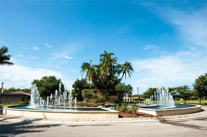 9830  Giaveno  CIR, Naples, FL 34113