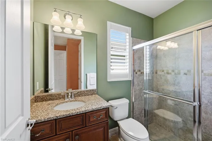 8562 Veronawalk Cir, Naples, Florida 34114