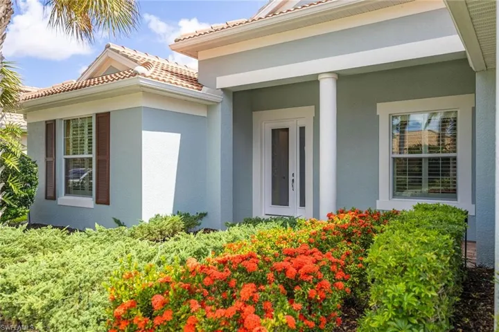 8562 Veronawalk Cir, Naples, Florida 34114