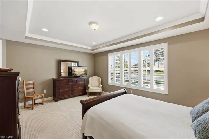 8562 Veronawalk Cir, Naples, Florida 34114