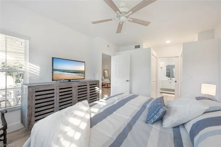 2486  Orchid Bay  DR, Naples, FL 34109