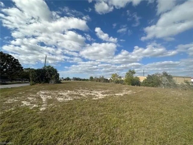 1047-1051 SE 10th  ST, Cape Coral, FL 33990