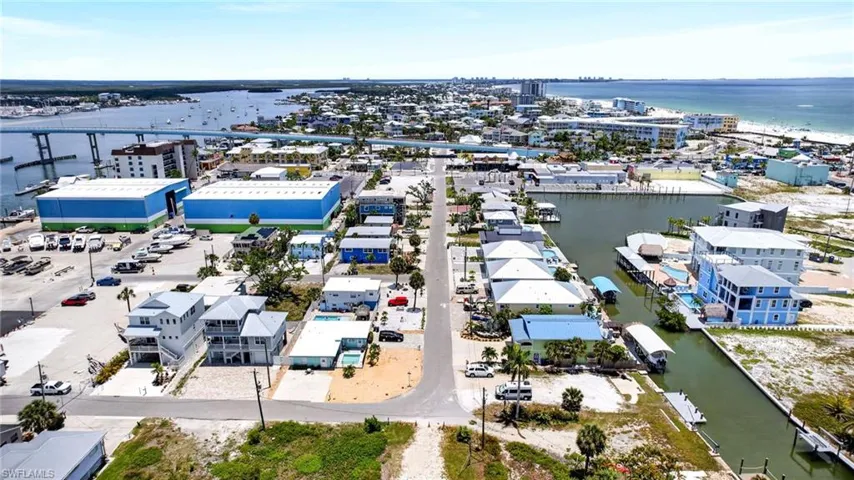 412 Harbor Ct, Fort Myers Beach, Florida 33931